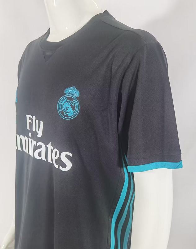 17-18 Real Madrid away